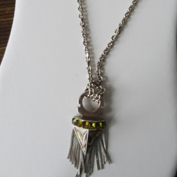 SAM EDELMAN SPEAR SHAPED GREEN RHINESTONES  ABALONE SHELL CHAIN DANGLE PENDANT - Picture 3 of 11